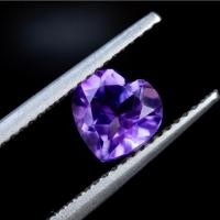 ราคา พลอยอเมทิสต์ธรรมชาติ(Natural Amethyst)สีม่วงเข้ม รูปทรงหัวใจ น้ำหนัก 1.15 กะรัต ขนาด 7 x 7 x 4 มิล พลอยแท้จากบ่อจันทบุรี (26979891054)