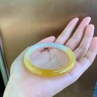 ราคา สร้อยข้อมือหยกสีเหลืองพม่า ครึ่งภูเขาครึ่งน้ำ Flower Flower Slim Round Bar สร้อยข้อมือหยกสีเหลือง สร้อยข้อมือหยกสีเหลือง (26810839044)