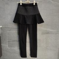 ราคา (used) ลองจอน กางเกงกระโปรง สีดำ ด้านในบุขน มือสอง (22721665439)