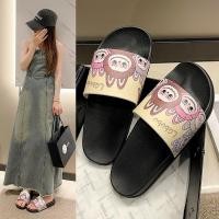 ราคา พร้อมส่งจากไทย【TX-6688】 รองแตะกันเหม็น กันลื่นกันน้ำแต่ลายน้องลาบู้ไม่มีไม่ได้แล้ว (25681976584)