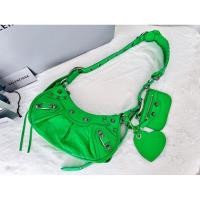 ราคา balenciaga le Cagole xs (25715088294)