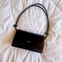 ราคา ✅แท้จากช็อป✅ taywin shoulder bag เทวินทร์ กระเป๋าสะพายไหล่ ทรงมินิมอล (55504321102)