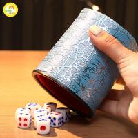 ราคา หนังเครื่องปั่นลูกเต๋าที่มีทรงกระบอกตรงออกแบบหนังถ้วยลูกเต๋าวัสดุหนังหนังถ้วยลูกเต๋าสีน้ําตาลเขย่าลูกเต๋าปัดเครื่องมือ (56005752636)