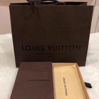 ราคา กล่องและถุงหลุยส์แท้ขนาด*14*9*3 (4044470265)