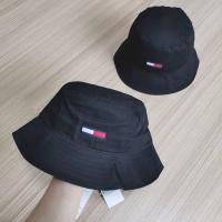 ราคา พร้อมส่งหมวกบักเก็ต Tommy Jeans flag bucket hat แท้% (20347777226)