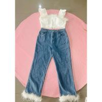 ราคา ชุดเซ็ตยีนส์ เสื้อสีขาวแขนระบาย แต่งขนนก ป้ายVG ไซด์L (24158555812)