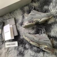 ราคา ส่งต่อรองเท้า Balenciaga Triple S sneakers size41 (25460351427)