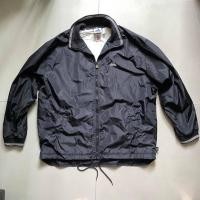 ราคา 1212 Clearance SALE โล๊ะ ADIDAS®️ ด้านนอกผ้าร่ม ด้านในเป็นฝ้าย สีดำ ไซส์ L อก48” ยาว28” ไหล่21" แขน 22" (4657707753)