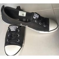 ราคา รองเท้า Converse มือ2 ของแท้ (512895811)