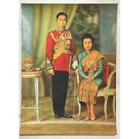 ราคา ภาพเก่า พระบรมฉายาลักษณ์และพระฉายาลักษณ์ในหลวงรัชกาลที่ 9 และพระราชินี ภาพ 3 มิติ (53600571708)