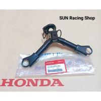 ราคา ขายึดแฮนด์ HONDA WAVE125 หัวเถิก (แท้ศูนย์) เวฟ125 หัวเถิก รุ่นเก่า (17260456638)