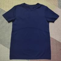 ราคา เสื้อกีฬา GU size S รอบอก 33" มือสอง สภาพดี (41076497477)