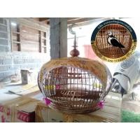 ราคา กรงนกเขาใหญ่ กึ่งเลี้ยง ผลิตจากหวายแท้อุปกรณ์ครบ (9901311024)
