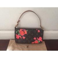 ราคา Louis Vuitton Pouch Rose Limited (2287968344)
