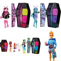ราคา Monster High Dolls Lot 5 (18594423976)