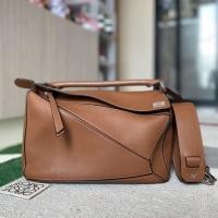 ราคา used : loewe puzzle Medium tan (19614145852)