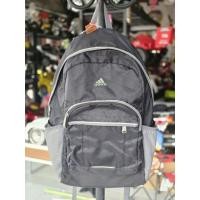 ราคา กระเป๋าเป้สะพายหลัง adidas สีดำเทา No.Bg102 (51907114187)