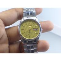 ราคา นาฬิกา Vintage มือสองญี่ปุ่น Seiko 5 AUTOMATIC ทรงกลม กรอบเงิน หน้าทอง สำหรับอะไหล่/ซ่อม ขายตามสภาพ36mm (53000903437)