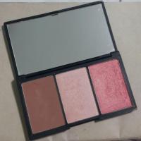 ราคา ส่งต่อ 150 บาท sleek contouring and blush palette #light (ใช้น้อย/หมดอายุ) (185069203)