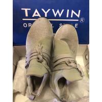 ราคา รองเท้าผ้าใบสีเทาtaywin (2111817272)