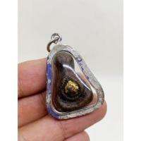 ราคา พระปิดตา เนื้อผงคลุกรัก หลวงปู่ยิ้ม วัดหนองบัวกาญจนบุรี เนื้อผงรักเก่าปิดทอง พร้อมเลี่ยมกรอบเงิน (16663695341)