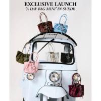 ราคา พร้อมส่ง ราคาพิเศษ3,290 สีน้ำตาล A Day Bag Mini’ in suede กระเป๋า merge (29787492545)