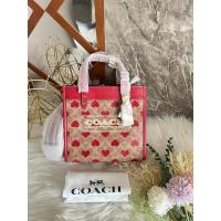 ราคา ⭐️ทักแชทก่อนสั่งซื้อ⭐️ Coach Field Tote 22 In Signature Canvas With Heart Print (งานช็อป)(CF127) (23755250051)