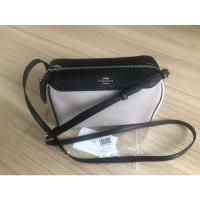 ราคา กระเป๋าหมอน Coach F77685 Grey Birch Multi มือสอง ของแท้% น่ารักมาก สภาพสวยใหม่ (12895337130)