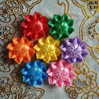 ราคา เหรียญโปรยทาน ริบบิ้นดอกไม้คละสี(ตัวเปล่า) 50 ชิ้น/แพ็ค สำหรับงานบวช งานบุญ งานมงคล พร้อมส่ง (41975994790)