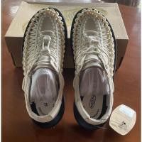 ราคา รองเท้ารัดส้น KEEN UNEEK Men สี Birch/black ไซส์ 8 Us มือหนึ่ง ของแท้ (21951686349)