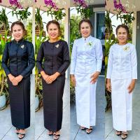 ราคา ชุดไทยจิตรลดาสีขาว_ดำทรงจิตรลดา_ไทยเรือนต้นเสื้อ+ผ้าถุงฟรีไชร์ป้ายตะขออัดผ้ากาวทั้งชุด (23413881459)