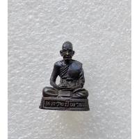 ราคา รูปหล่อหลวงปู่ผาด วัดบ้านกรวด จ.บุรีรัมย์ รุ่น 103 ปี ตอกโค๊ตเลข เนื้อทองแดง สภาพสวย (25051960786)