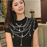 ราคา เสื้อยืด เสื้อแฟชั่น งานป้าย Jew_Berry [#1042] เสื้อยืดสีพื้นแขนสั้น ด้านหน้าตกแต่งเพชรรีด+มุกห้อย (40212292551)