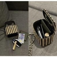ราคา กระเป๋าทรงกล่องใบเล็กสะพายข้าง (9386643716)
