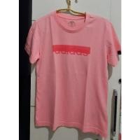 ราคา Preloved - เสื้อยืด Adidas สีชมพู ดั้งเดิม (43105737601)