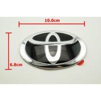ราคา ป้ายโลโก้ TOYOTA พลาสติกเคลือบสีดำขอบโครเมี่ยมขนาด 10.0X6.8 cm สำหรับติดหน้าและหลัง Altis รุ่นแรก (5925060014)