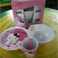 ราคา ชุดเมลามีน Superware: Hello Kitty 5 ชิ้น (4801209170)