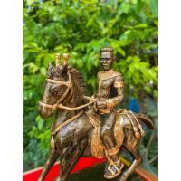 ราคา พระนเรศวรมหาราชทรงม้าแร่เหล็กน้ำพี้ฐาน7นิ้วสูง9 นิ้ว1,590฿ (43262761824)