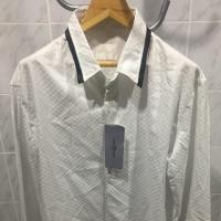 ราคา เสื้อเชิ้ต greyhound มือ 1 ของแท้ 100% ซื้อมาไม่เคยใส่ (533606932)