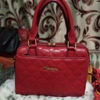 ราคา กระเป๋าถือสีแดงงานสวย (7953684543)