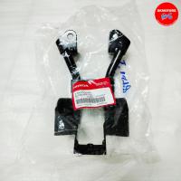 ราคา ขายึดบังโคลนหลัง รหัส 50186-KPP-T00 สำหรับรถรุ่น HONDA CBR150R ปี 2011-2017 อะไหล่แท้เบิกศูนย์ 100% (17995033774)