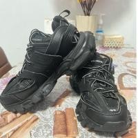 ราคา ปล่อยโล๊ะ‼️ถูกมากกกรองเท้าBALENCIAGA TRACK มือ2 size 37/24cm.อ่านรายละเอียดด้านล่างก่อนสั่งซื้อ (26383625377)