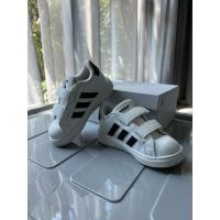 ราคา รองเท้าเด็ก Adidas ของแท้ สภาพดี (มือสอง) (29026324282)