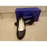 ราคา TAYWIN รองเท้าทำงาน/เรียน (1565966300)