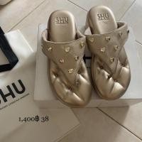 ราคา ส่งฟรี รองเท้า Shuberry (19045137999)