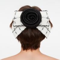 ราคา TandT - ROSE BOW WHITE AND BLACK - ROSE HAND-CRAFTED ON TOP BOW HAIR CLIP (28203979423)