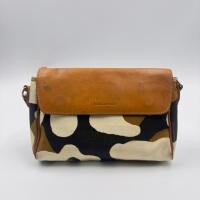 ราคา กระเป๋าสะพาย crossbody แบรนด์ marimekko แท้ มือสองนะ (53552690307)