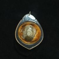 ราคา จี้ ลูกจันทร์สวาทมหาเสน่ห์ ลงยันต์นะเมตตา ในน้ำมันจันทร์ว่านเขาหลง ดอกบานไม่รู้โรย (26705745646)