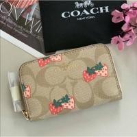 ราคา กระเป๋า COACH Zip Around Coin Case In Signature Canvas With Strawberry Print รุ่น F93678 (5843629096)