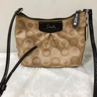 ราคา กระเป๋าสะพาย coach มือสองของแท้ (2793651544)